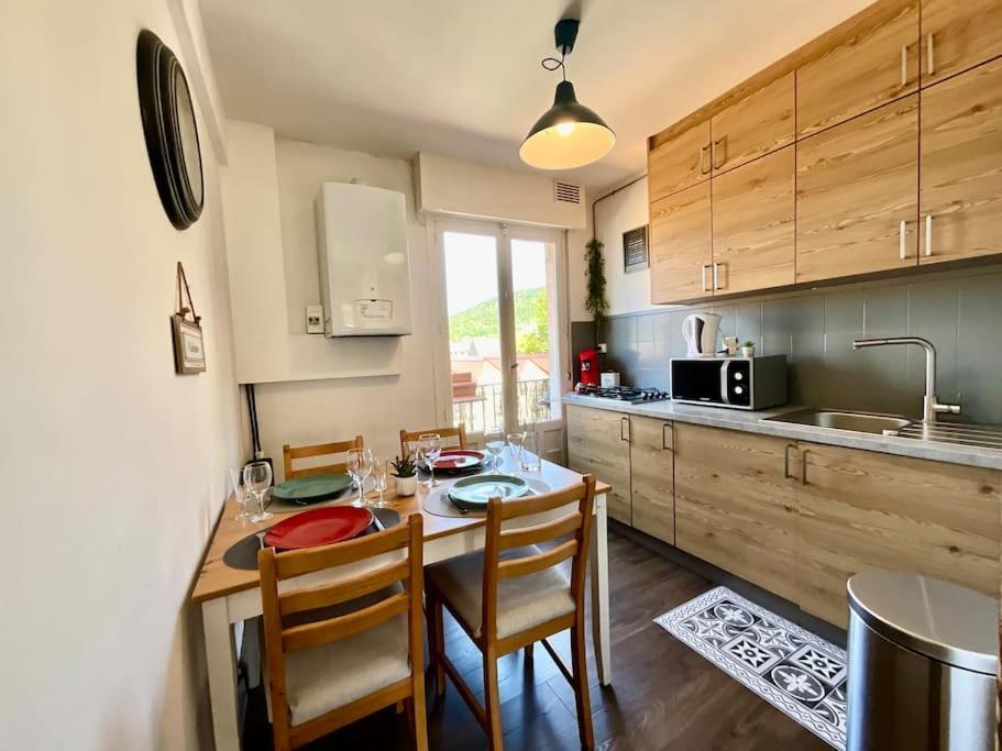 Epicea, Bel Appartement Avec Balcon Au Centre Ville Gerardmer Bagian luar foto