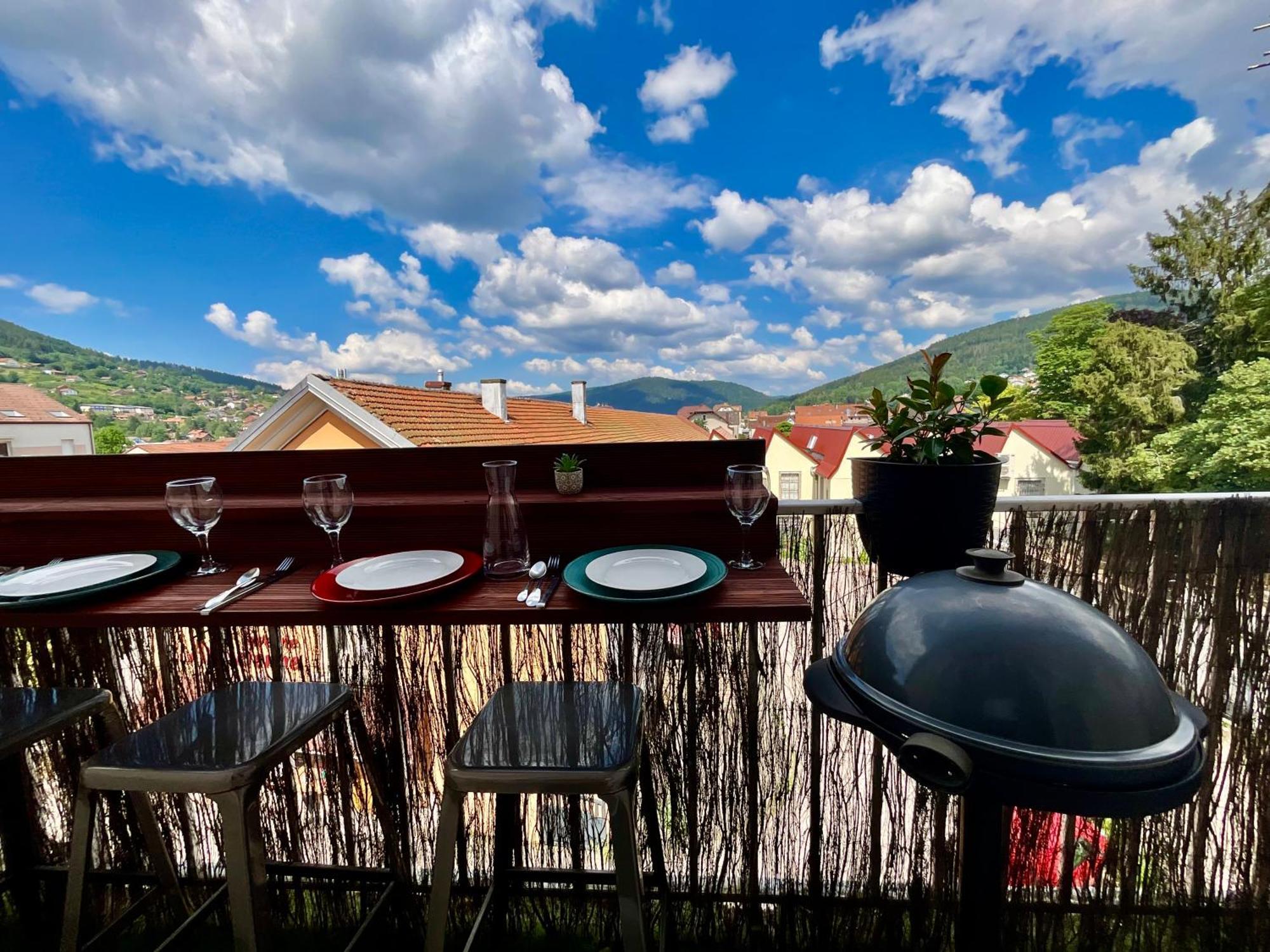 Epicea, Bel Appartement Avec Balcon Au Centre Ville Gerardmer Bagian luar foto
